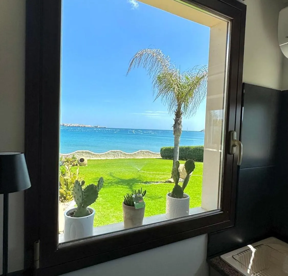 Villa Incanto on the Sea Syracuse